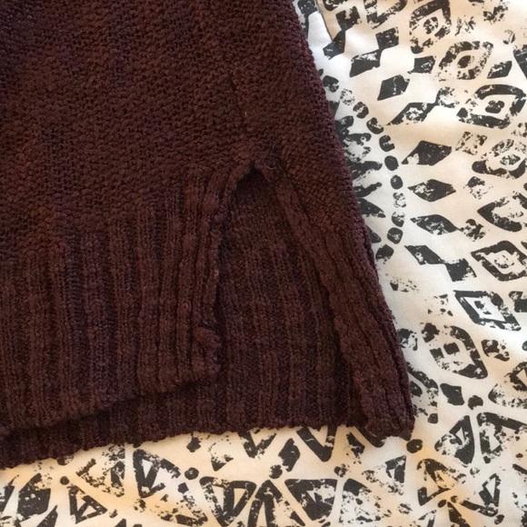 Charlotte Russe Maroon Tunic Sweater NWT - Picture 8 of 8